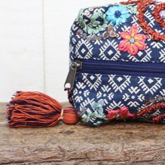 Embroidered Origami Make-Up Bag - Picture 4 of 5